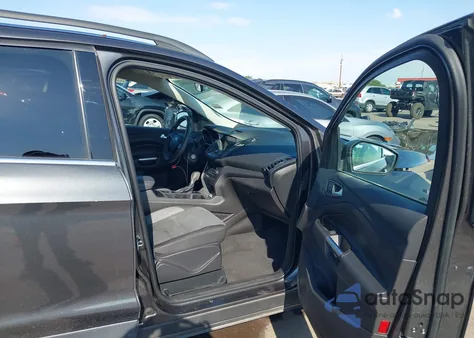 2017 Ford Escape Se из США, поврежденный, VIN 1FMCU0GD3HUC62640